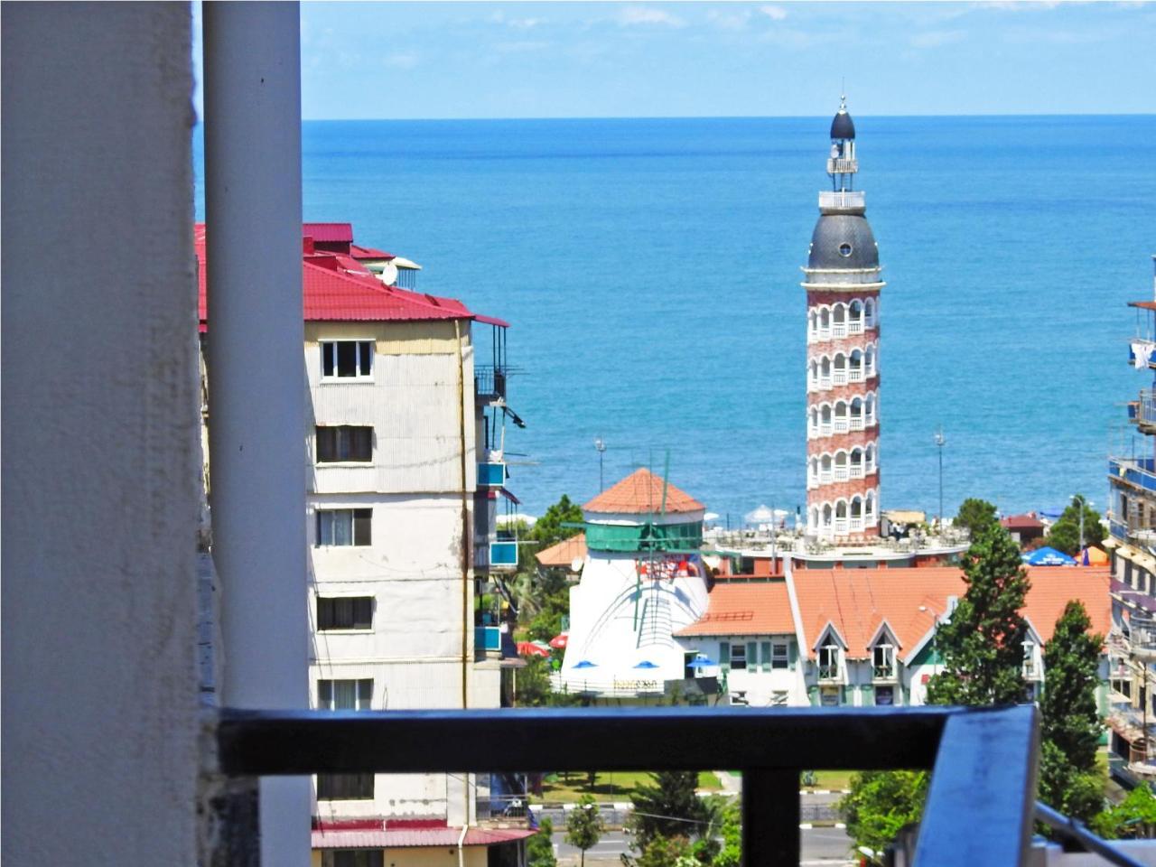 Real Palace Apartment Batumi Exterior photo